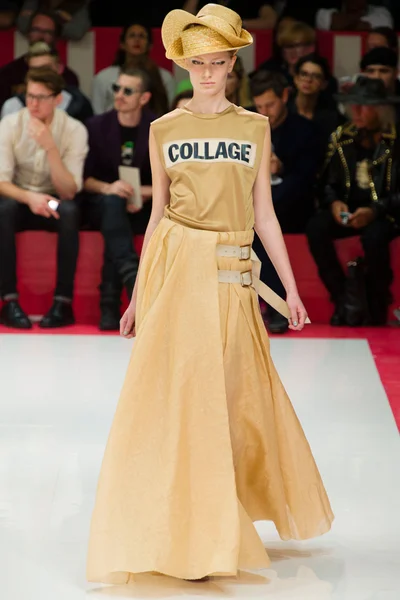 Look 18